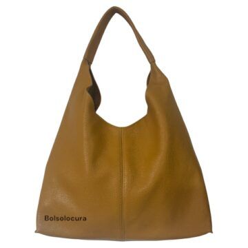 Un bolso hobo mediano de piel para mujer. De color mostaza